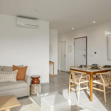 Casa Lukstian * Nazaré